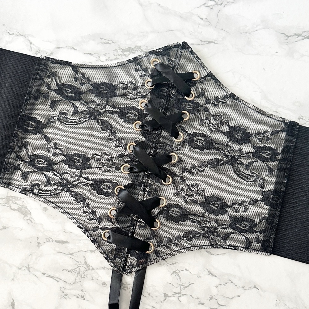 Romantic Black Lace Corset Style Waist Belt Stretch Snap Back Closure Size Small - Picture 9 of 12